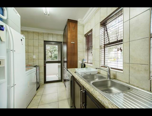 4 BEDROOM HOUSE FOR SALE IN COPPERLEAF ESTATE